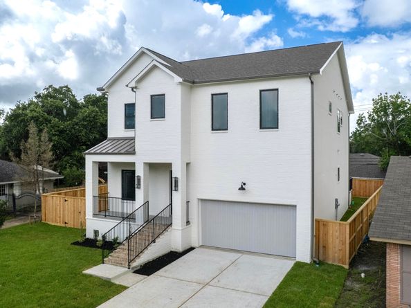 4009 Newshire Drive, Houston TX 77025