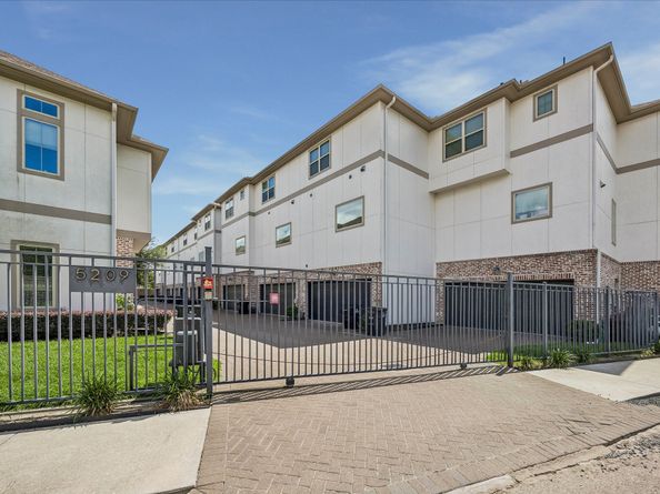 5209 Allen Street B, Houston TX 77007
