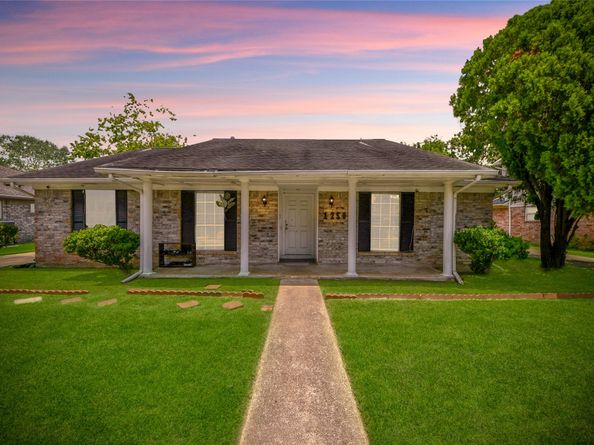 12503 Millbanks Drive, Houston TX 77031