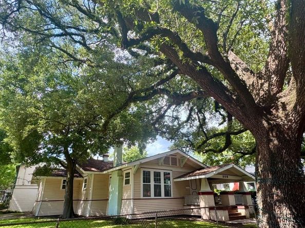 309 Bayland Avenue, Houston TX 77009