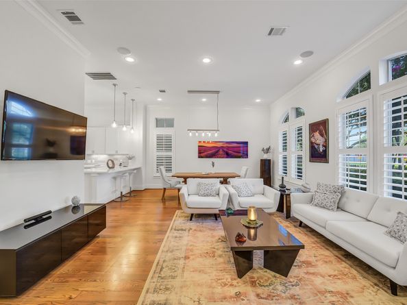 1110 Lake Pointe Parkway, Sugar Land TX 77478