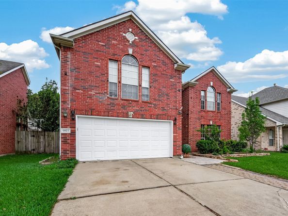 6922 Leaders Crossing Drive, Houston TX 77072