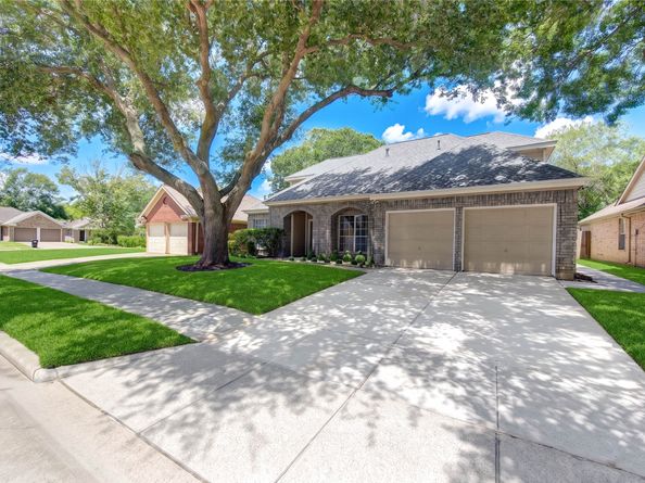 4754 Wynnview Drive, Friendswood TX 77546