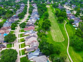 1907 Rock Fence Drive, Richmond TX 77406