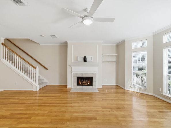 2110 Gillette Street, Houston TX 77006