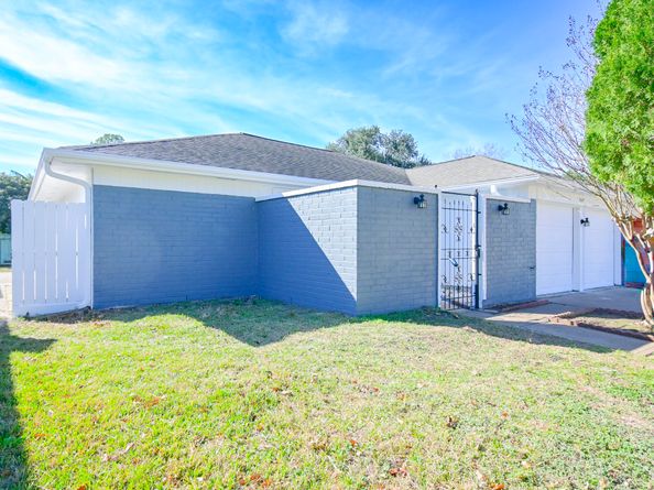 15427 Evergreen Place Drive, Houston TX 77083