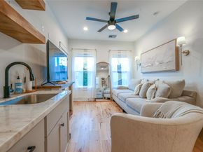 1512 Ashland Street, Houston TX 77008