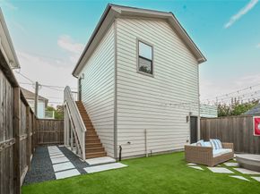 1512 Ashland Street, Houston TX 77008