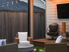 1512 Ashland Street, Houston TX 77008