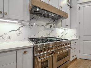 1512 Ashland Street, Houston TX 77008