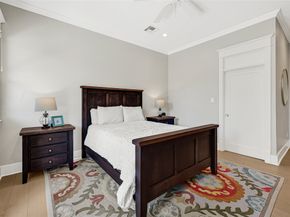 806 English Street, Houston TX 77009