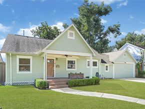 806 English Street, Houston TX 77009