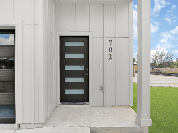 702 Savonna, Houston TX 77076