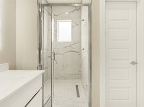 702 Savonna, Houston TX 77076