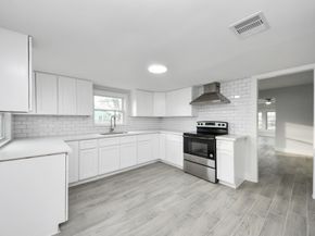 2508 Melbourne Street, Houston TX 77026