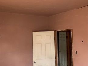 5001 Sherman Street, Houston TX 77011