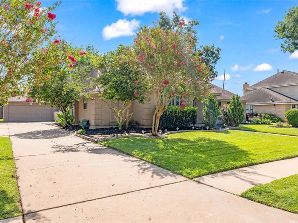 1207 Bittersweet Drive, Richmond TX 77406