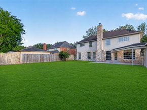 8010 Ashley Circle Drive N, Houston TX 77071