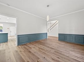 8010 Ashley Circle Drive N, Houston TX 77071