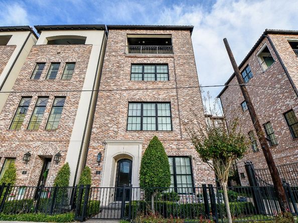 5 Robita Street, Houston TX 77019