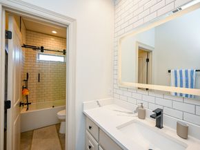 3815 Antibes Lane, Houston TX 77082
