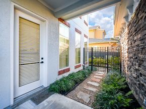 3815 Antibes Lane, Houston TX 77082