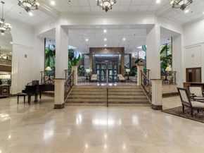 3525 Sage Road 904, Houston TX 77056