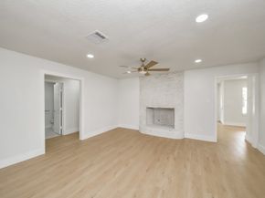 5455 N Crooked Creek Drive, Houston TX 77017