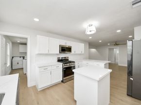 5455 N Crooked Creek Drive, Houston TX 77017