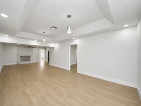 5455 N Crooked Creek Drive, Houston TX 77017