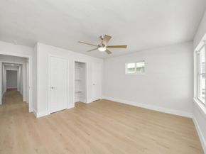 5455 N Crooked Creek Drive, Houston TX 77017