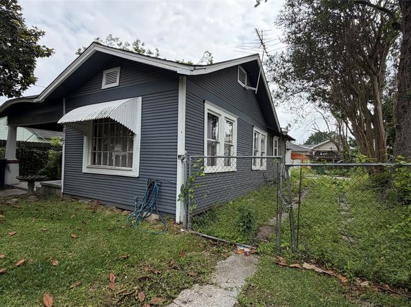 4017 Baden Street, Houston TX 77009