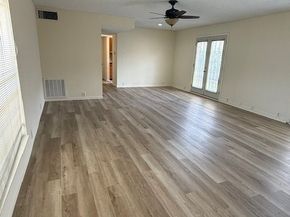 6201 Beverlyhill Street 8, Houston TX 77057
