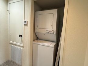6201 Beverlyhill Street 8, Houston TX 77057