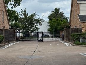 6201 Beverlyhill Street 8, Houston TX 77057