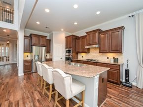 11 S Victoriana Circle, Spring TX 77389