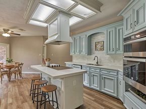 11603 Vailrun Drive, Houston TX 77070
