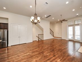 2061 Fannin Station N, Houston TX 77045