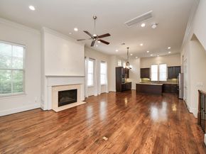 2061 Fannin Station N, Houston TX 77045