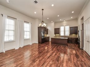 2061 Fannin Station N, Houston TX 77045