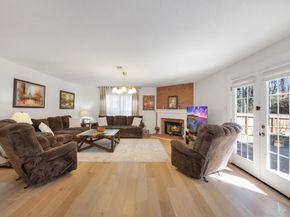 30 Eagle Rock Pl, The Woodlands TX 77381