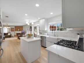 30 Eagle Rock Pl, The Woodlands TX 77381