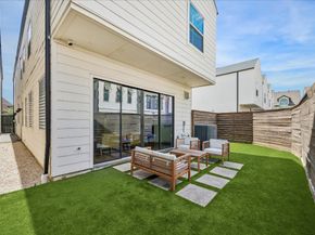 852 Fisher Street C, Houston TX 77018