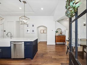 852 Fisher Street C, Houston TX 77018