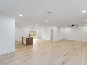 9226 Grady Street, Houston TX 77016
