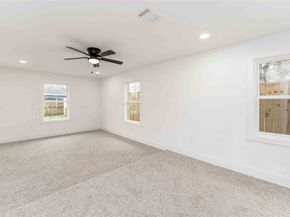 9226 Grady Street, Houston TX 77016