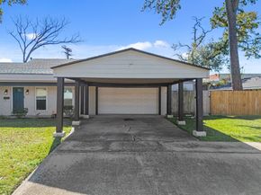 10151 Brinwood Drive, Houston TX 77043