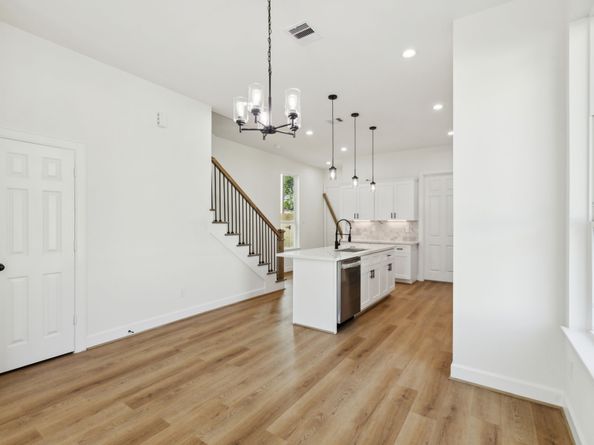 418 Delaware st, Houston TX 77029