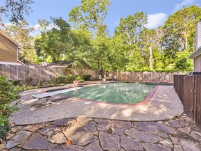 1014 N Rivershire Drive, Conroe TX 77304