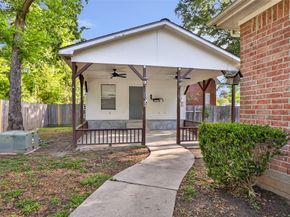 1014 N Rivershire Drive, Conroe TX 77304